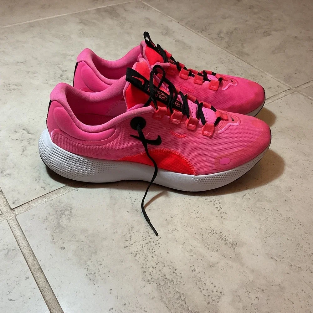 Size 10 Women Nike React Escape Run Pink Glow 2021